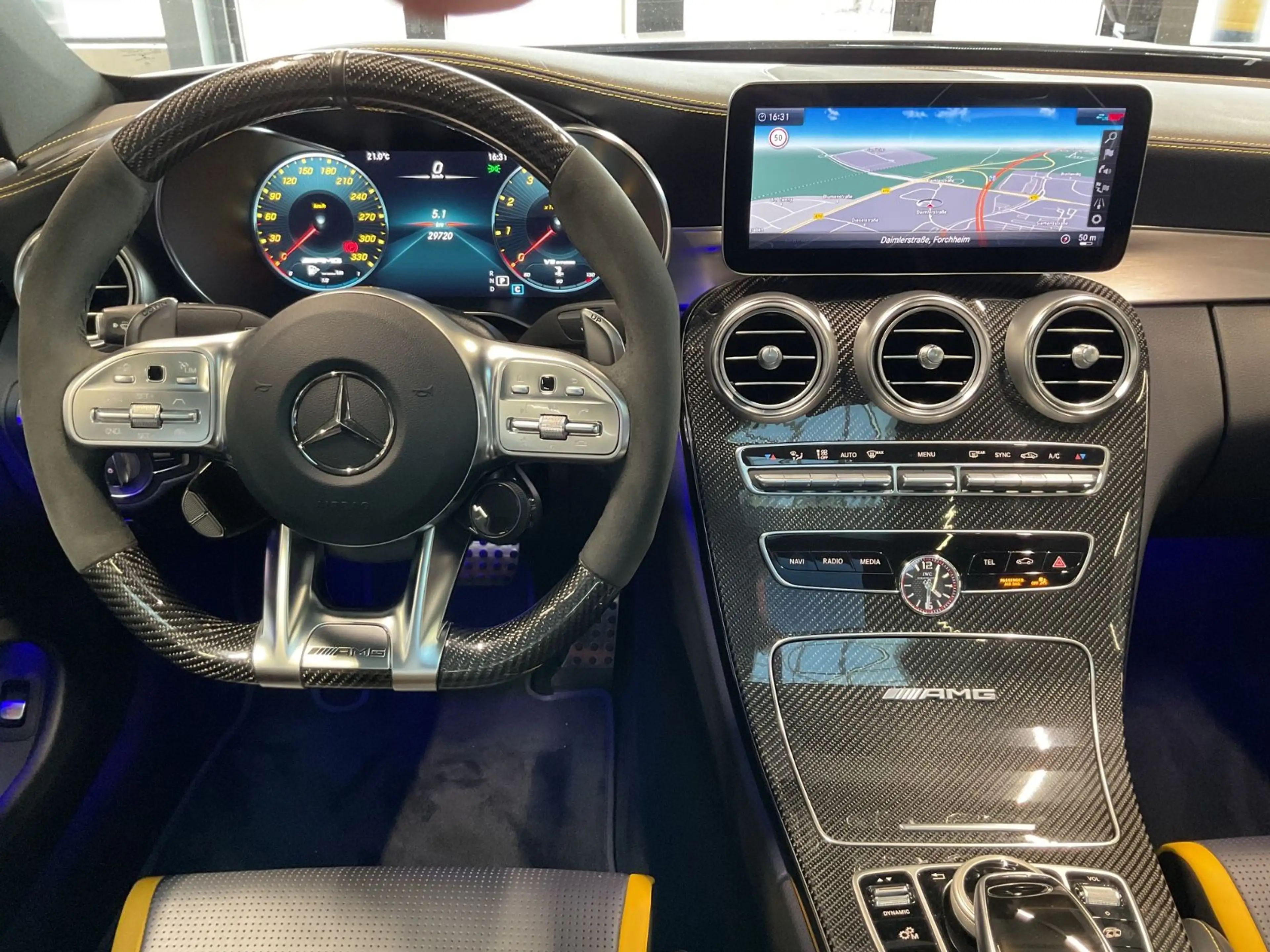 Mercedes-Benz C 63 AMG C 63 S AMG HuD Multibeam Pano AMG Sitze 360° 20" — photo 15