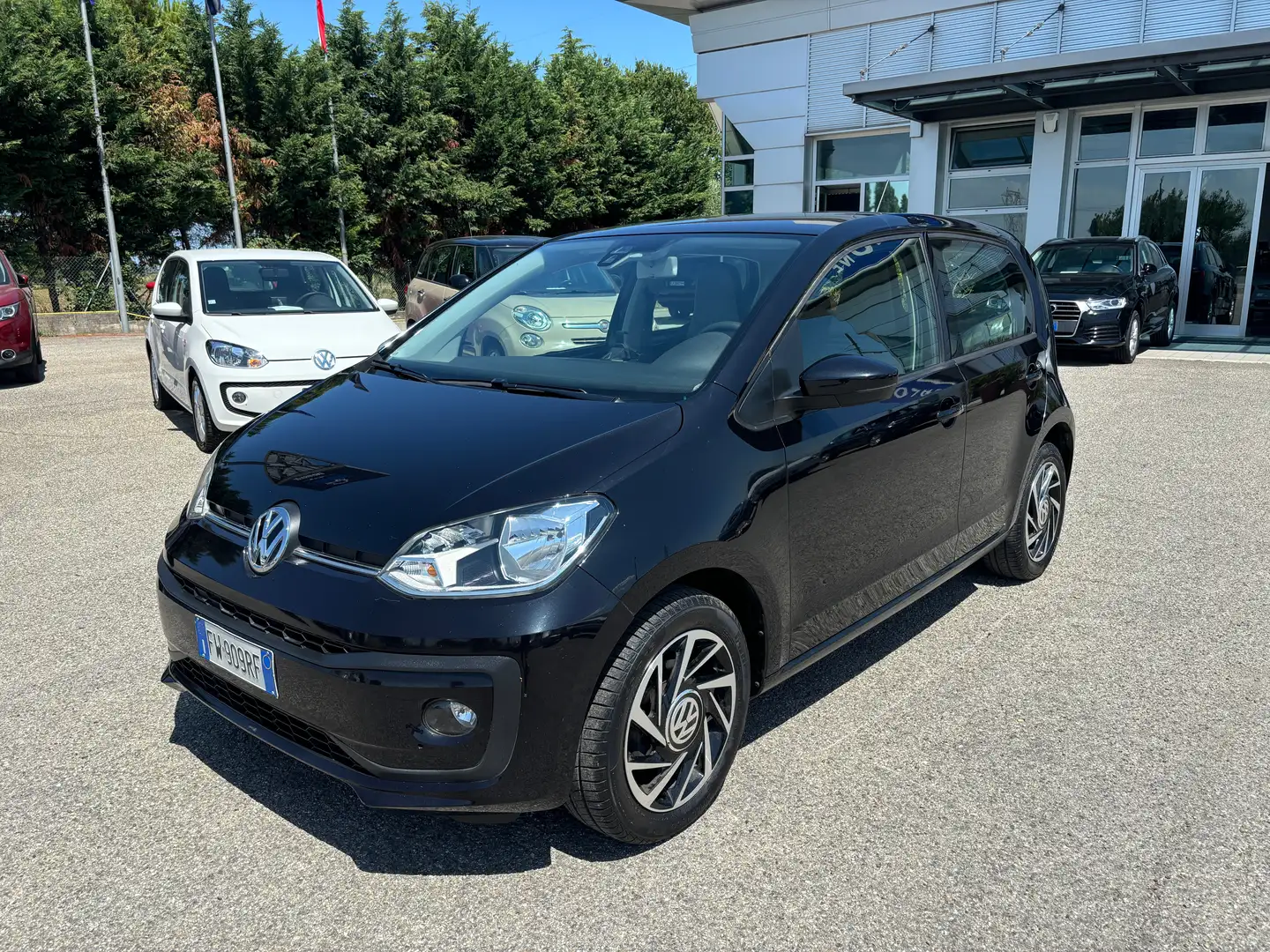 Volkswagen up! up! 5p 2017 5p 1.0 eco Move 68cv Zwart - 1