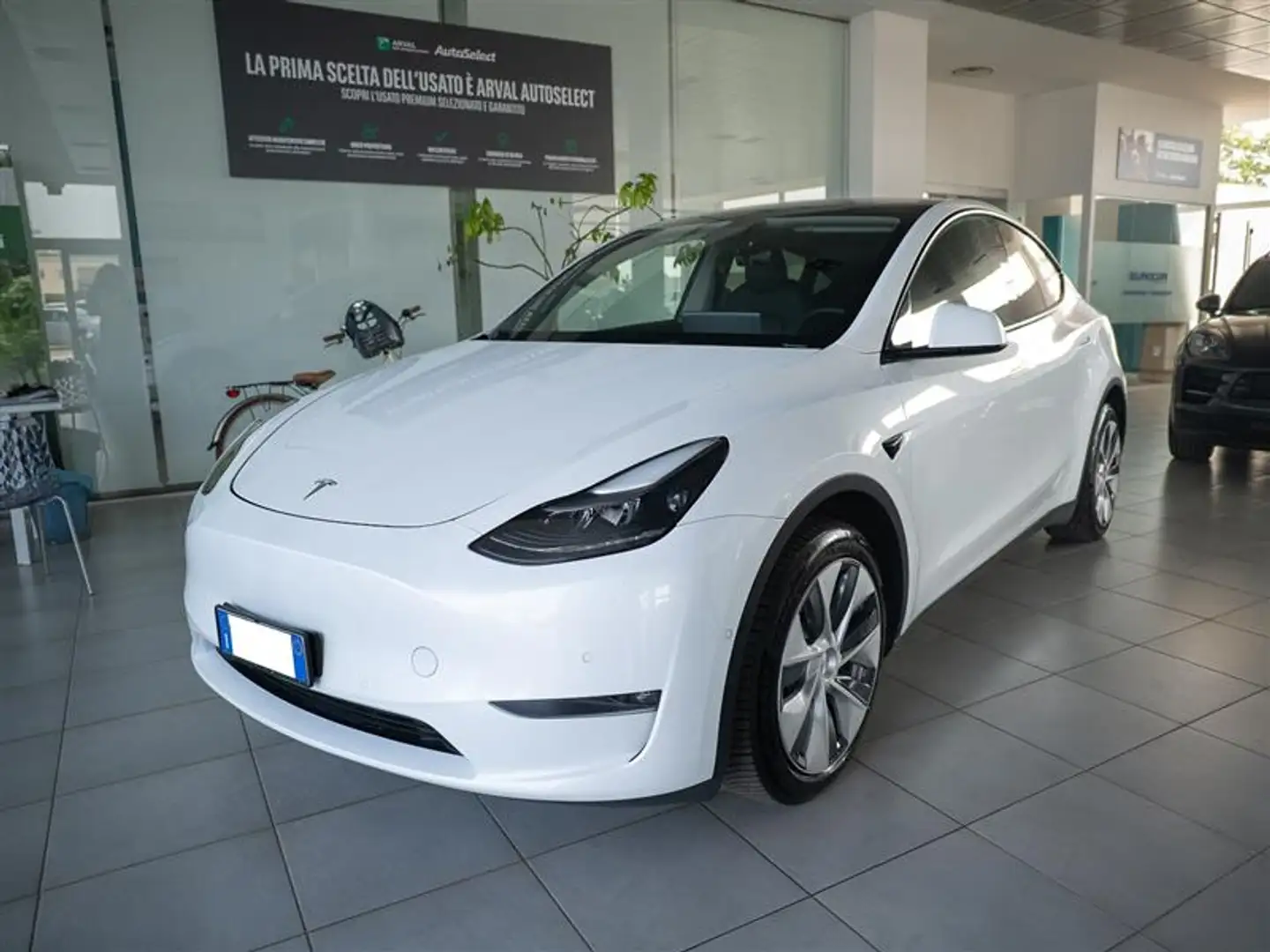 Tesla Model Y Dual 513 Cv 36 mesi garanzia Bianco - 1