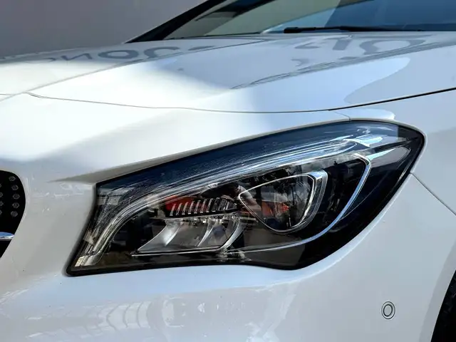Mercedes-Benz Cla view 3
