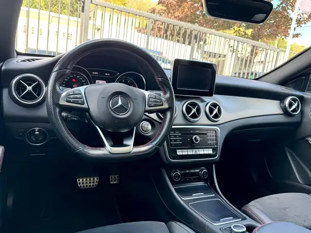 Mercedes-Benz Cla view 7
