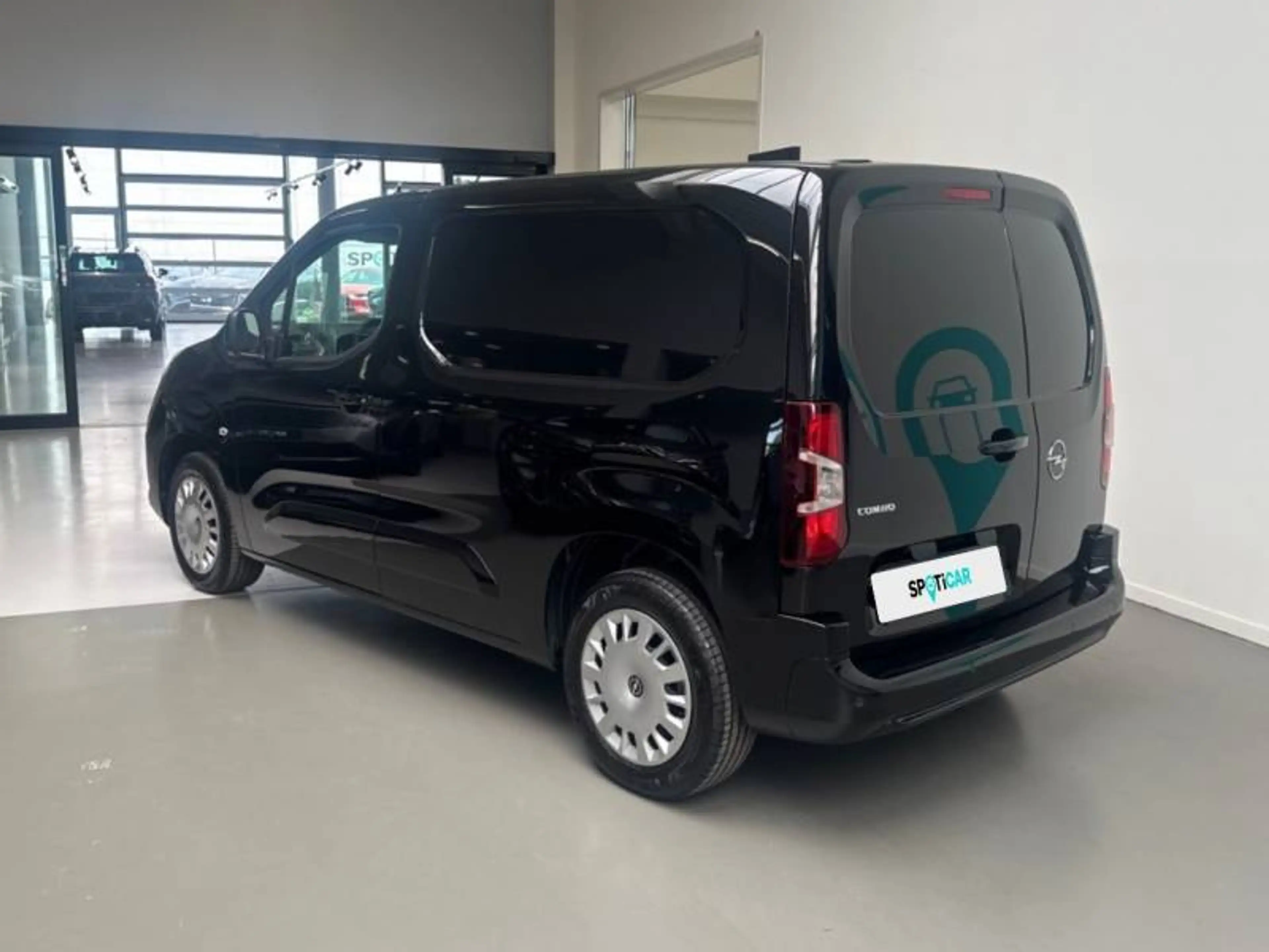 Opel Combo 4 L1H1 Light 1.5 Turbo D 100 S/S MT6 - — photo 7