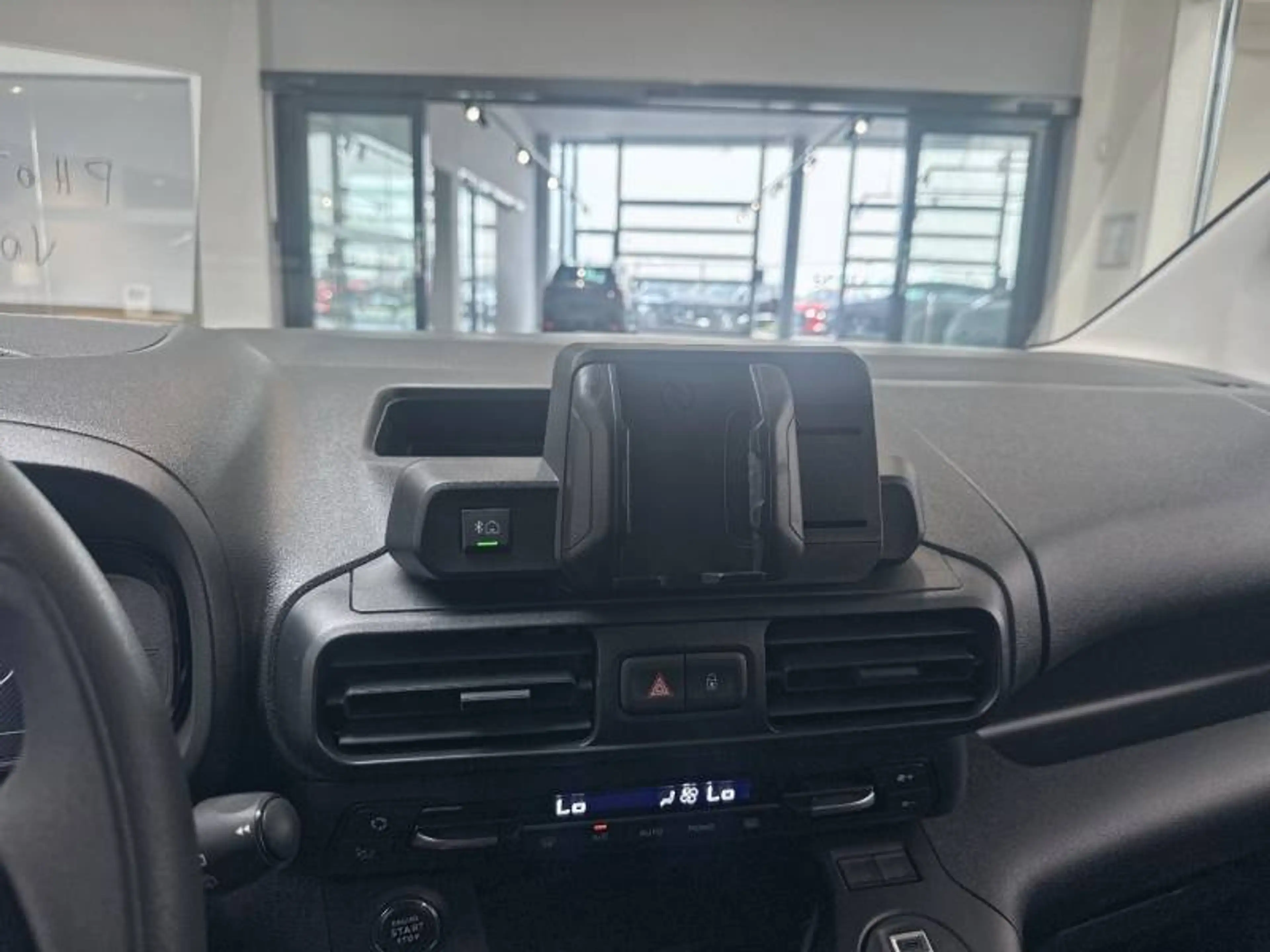 Opel Combo 4 L1H1 Light 1.5 Turbo D 100 S/S MT6 - — photo 13