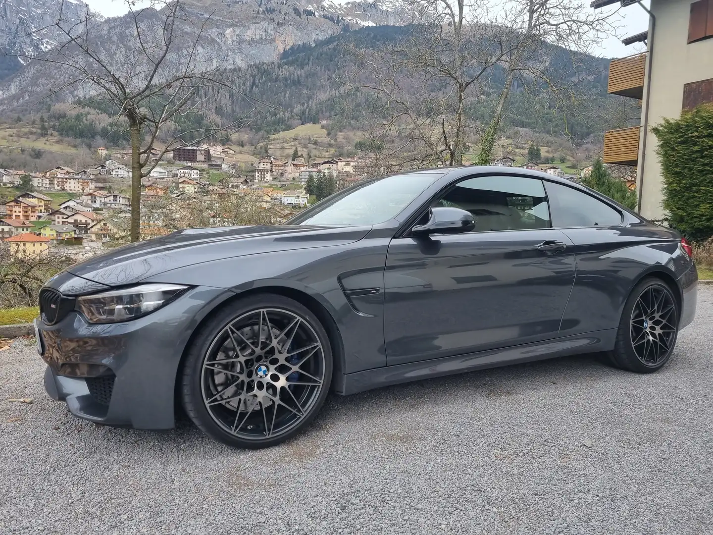 BMW M4 M4 competition Grey - 2