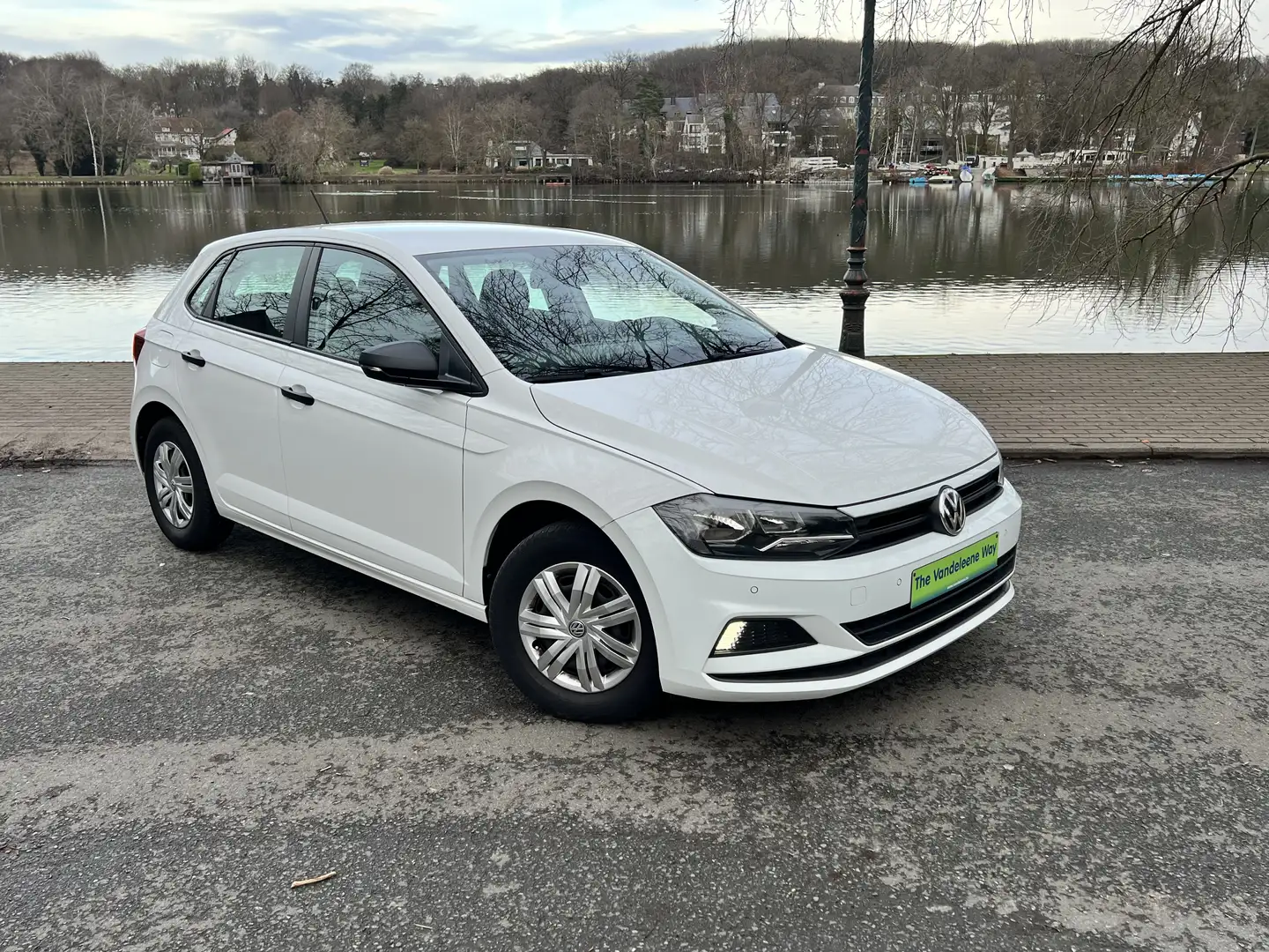 Volkswagen Polo Polo 1.0i Trendline Noir - 2