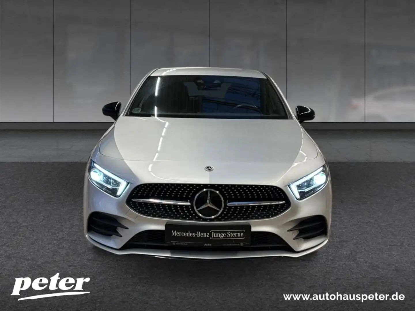 Mercedes-Benz A 200 d AMG/Night/Multibeam/Distronic/Kamera/ Argintiu - 2