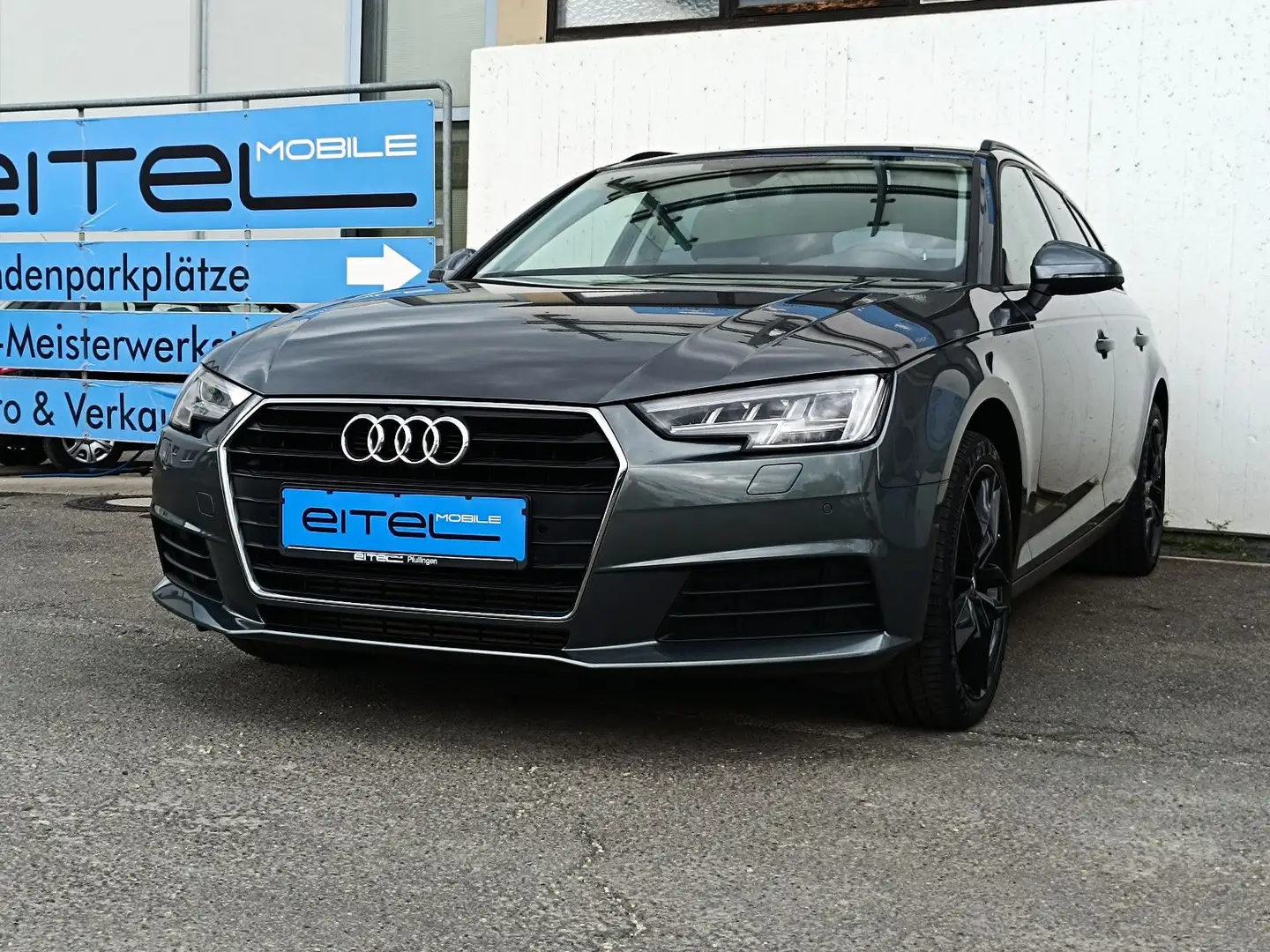 Audi A4 Avant 35 TFSI Hybrid Navi Alcantara LED PDC Grau - 1