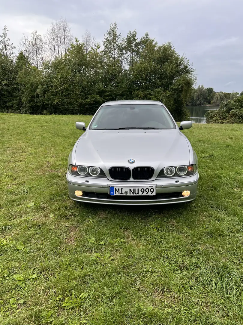 BMW 520 520i - 1