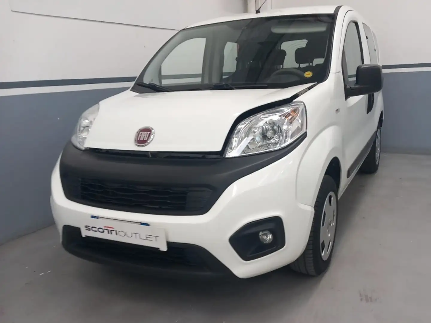 Fiat Qubo 1.4 8v Lounge 77cv Blanc - 1