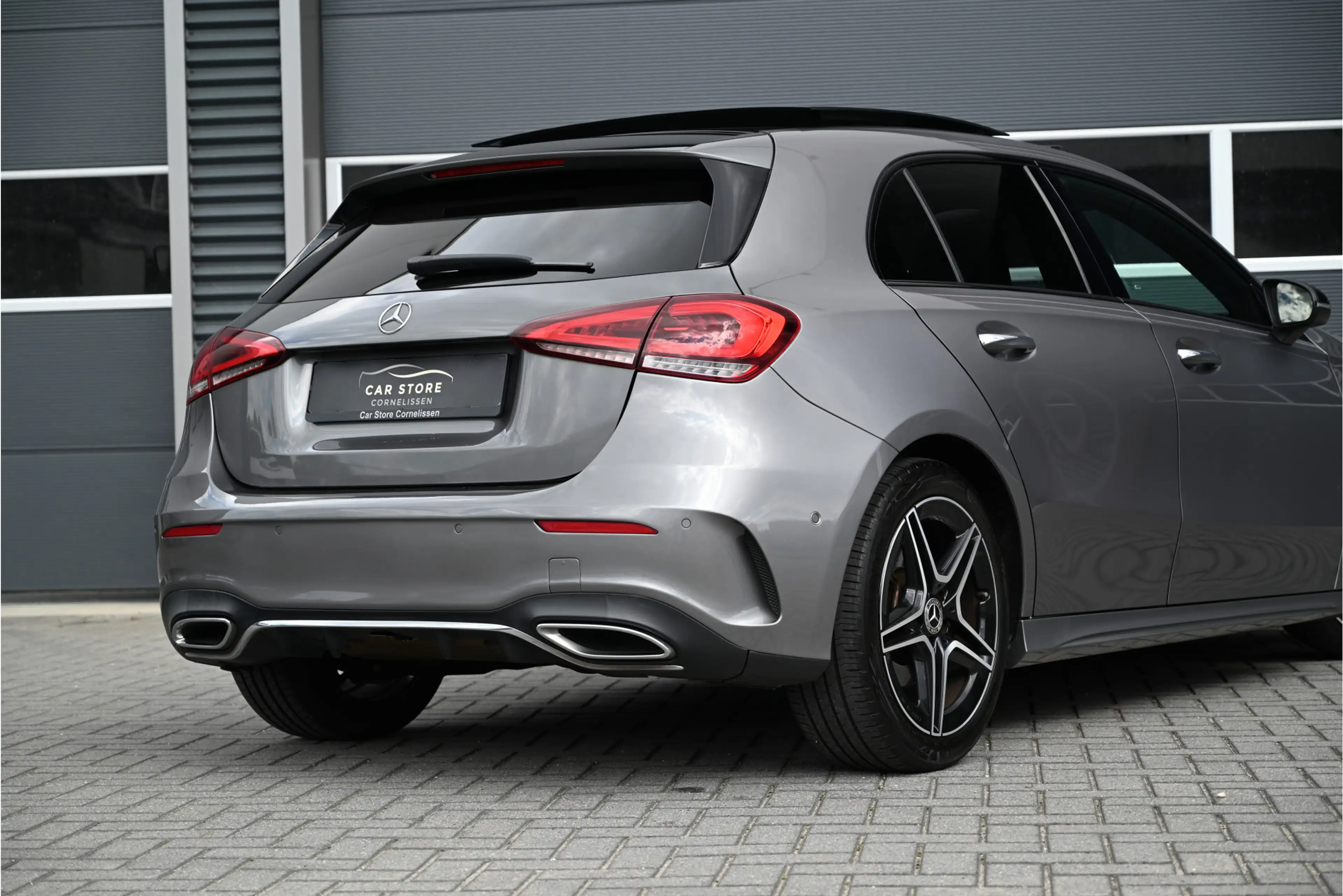 Mercedes-Benz A 200 AMG / PANO / NIGHT / SFEERVERLICHTING / MEMORY / L — photo 7