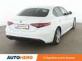 Alfa Romeo Giulia 2.2 JTDM Super*NAVI*XENON*TEMPO*CAM*PDC*SHZ*KLIMA Weiß - thumbnail 6