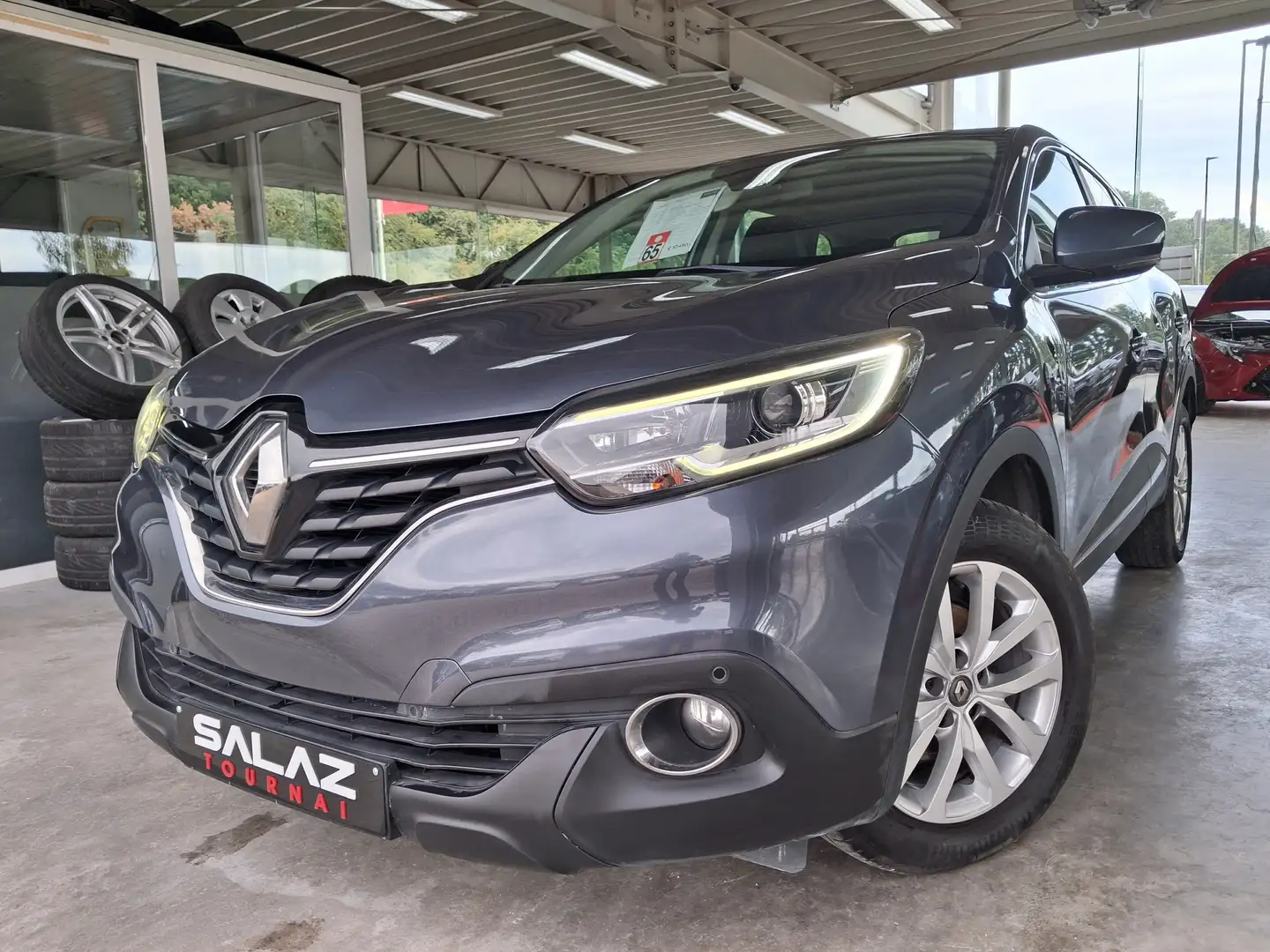 Renault Kadjar Kadjar 1.2 TCe Intens/NAVI/CRUISE/LED/USB/GARANTIE Grijs - 2