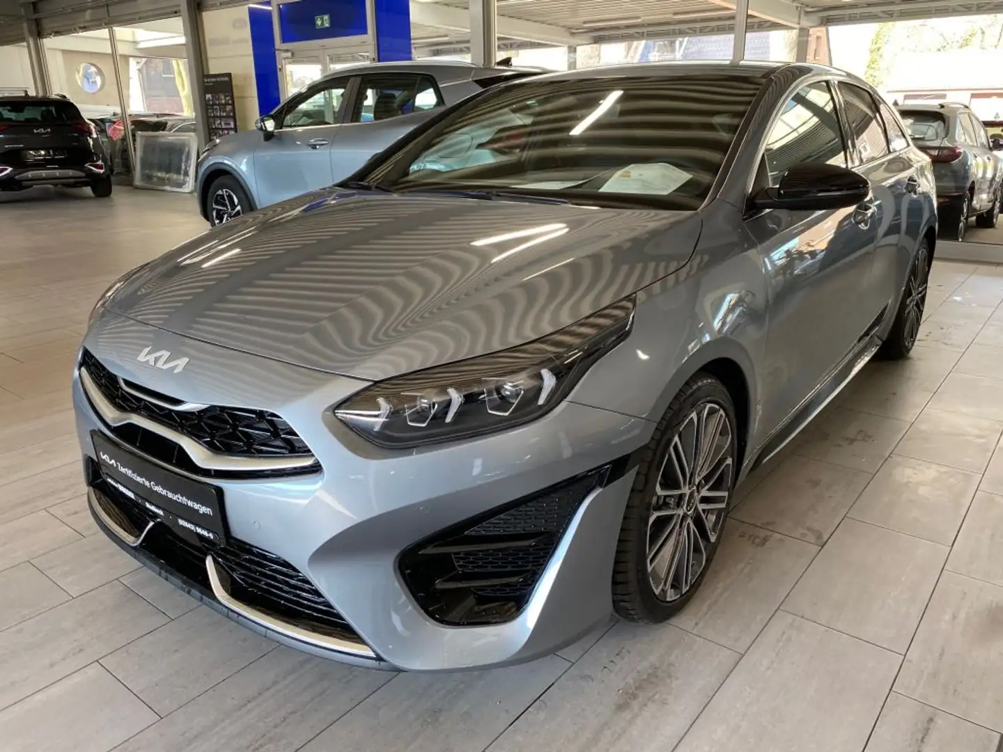 Kia ProCeed / pro_cee'd 1.5 T-GDI DCT7 OPF GT LINE (CD) Plateado - 2