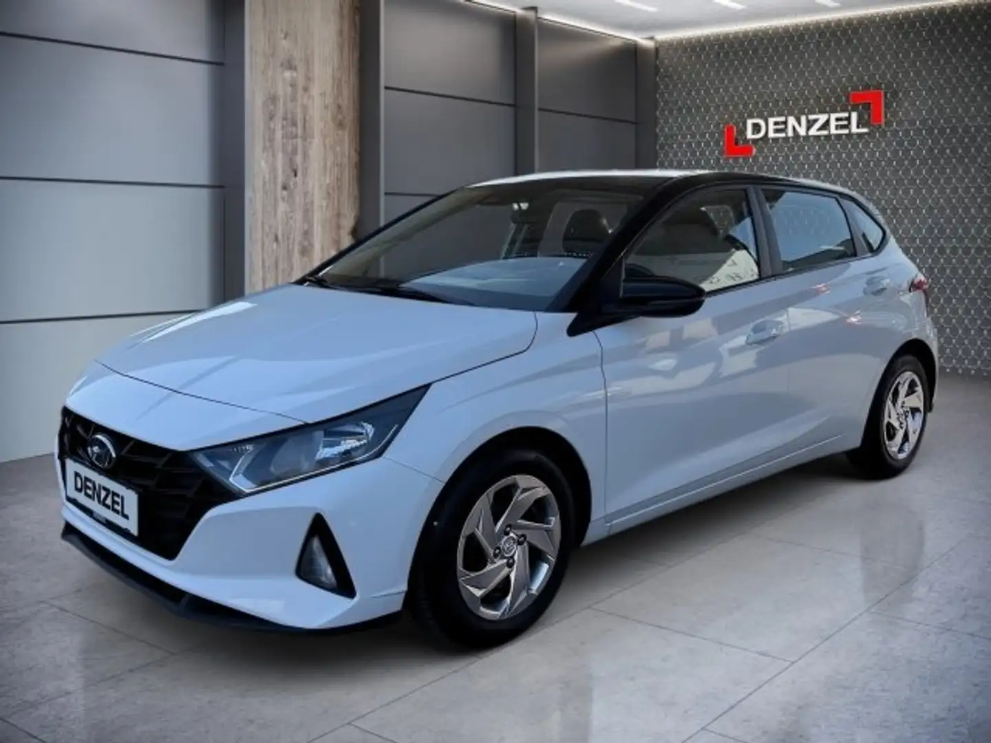 Hyundai i20 1,2 MPI i-Line P Schwarz - 1