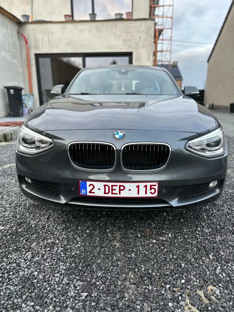 BMW 118 d Grijs - 1