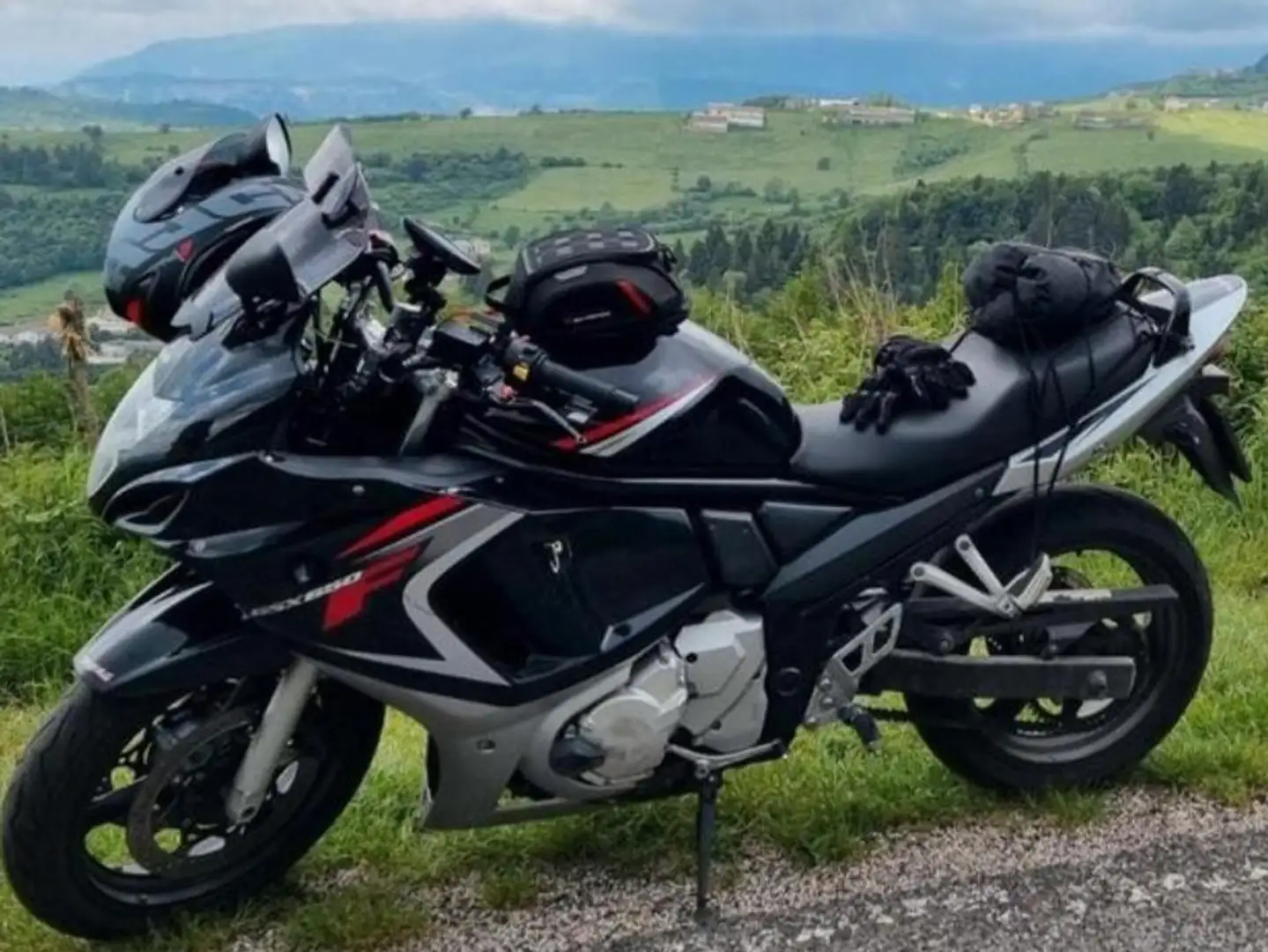Suzuki GSX 650 F Noir - 2