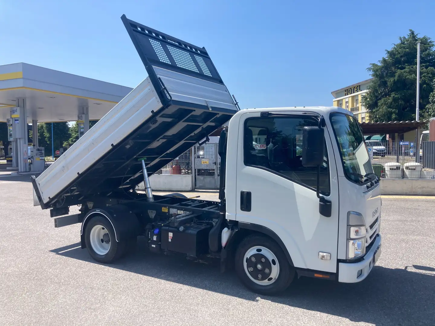 Isuzu NKR M 21 - RIBALTABILE TRILAT. Bianco - 1