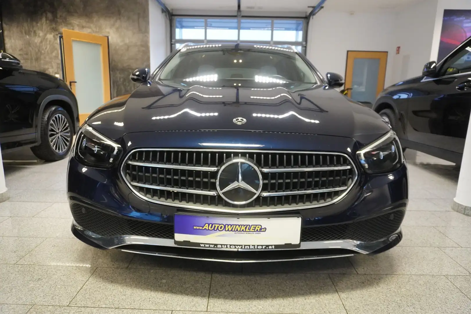 Mercedes-Benz E 200 E-Klasse E 200 d Avantgarde Widescreen/Leder/Navi Blau - 2