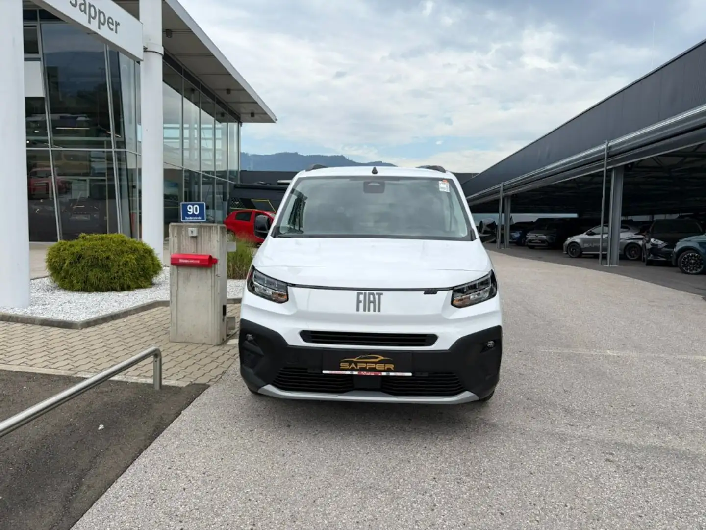 Fiat Qubo LA PRIMA 130 PS Automatik Weiß - 2