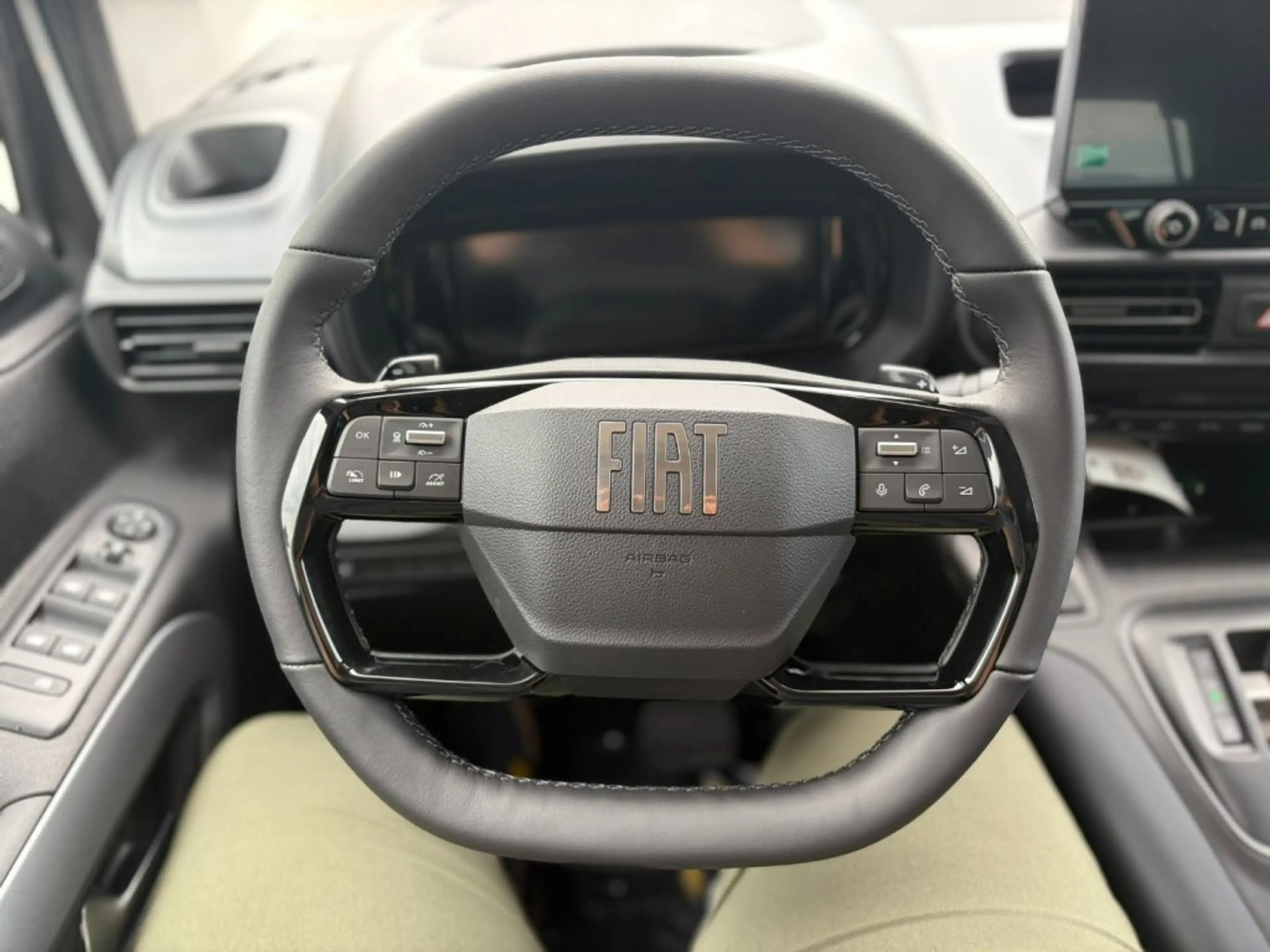 Fiat Qubo LA PRIMA 130 PS Automatik — photo 12