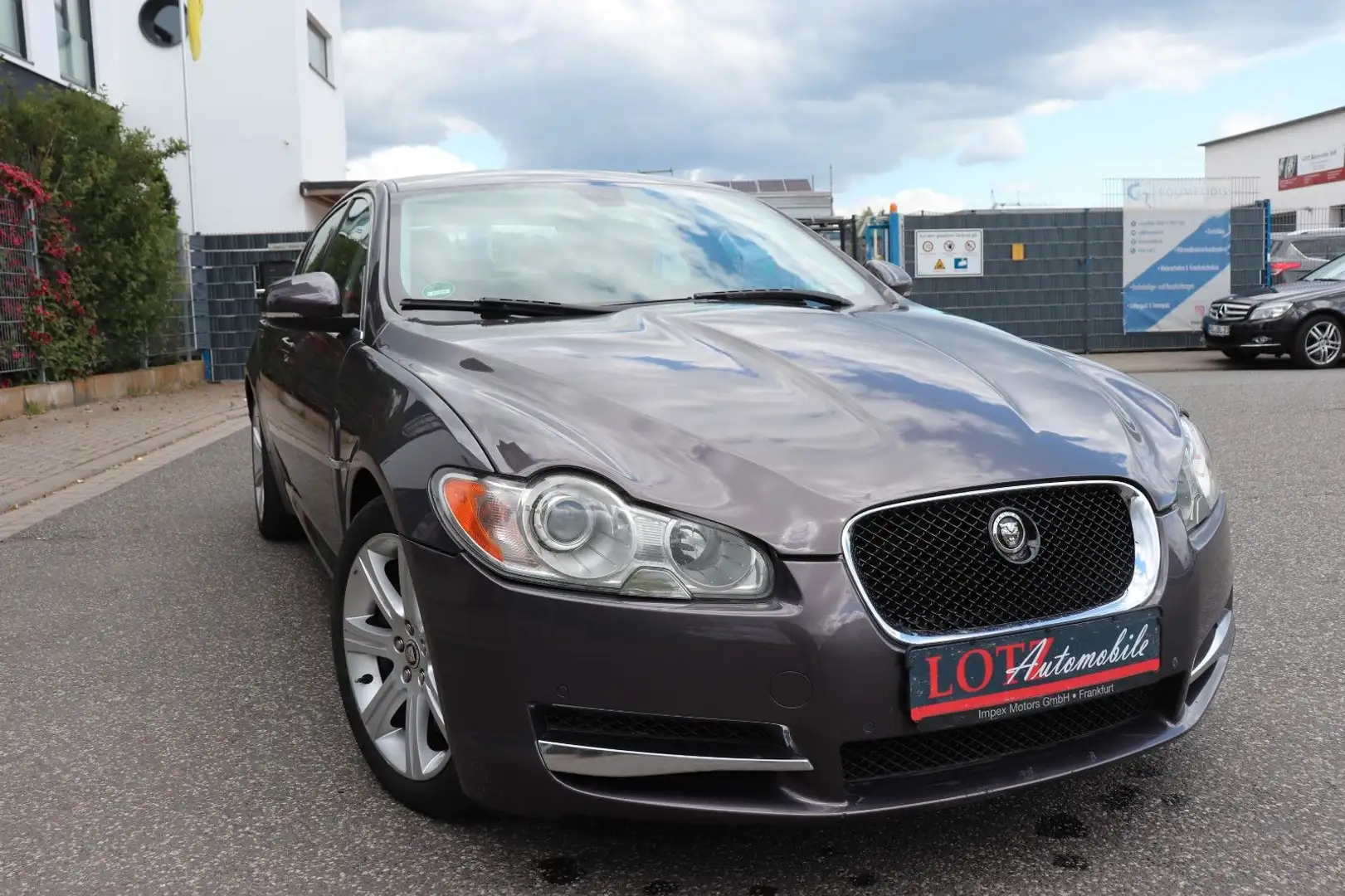 Jaguar XF 3.0 V6 Diesel S Luxury Grau - 1