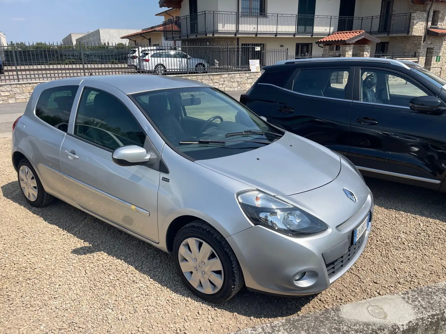 Renault Clio 1.2 16V 3 porte Dynamique Zilver - 1