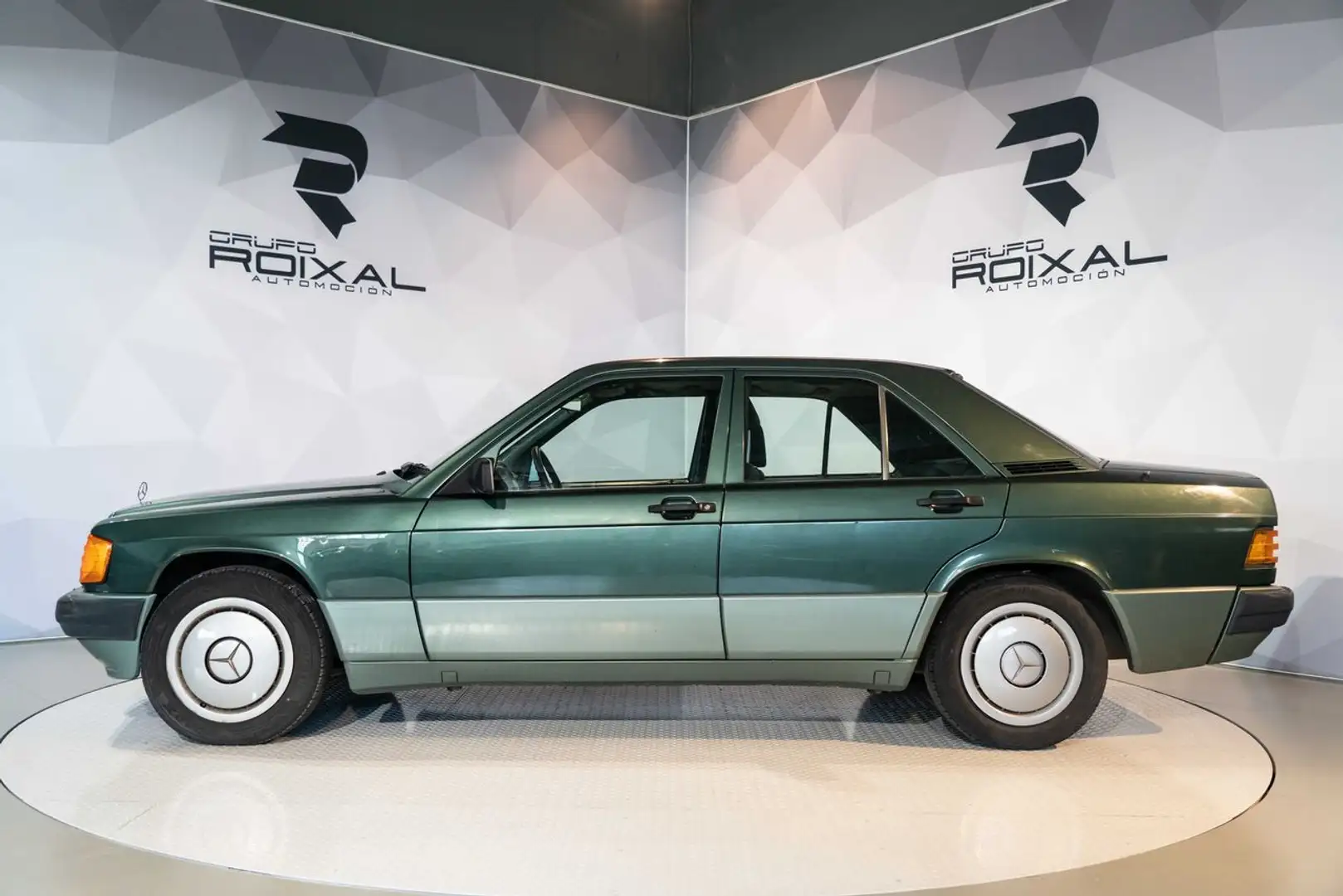 Mercedes-Benz 190 2.0 I W201 GASOLINA NACIONAL Vert - 2