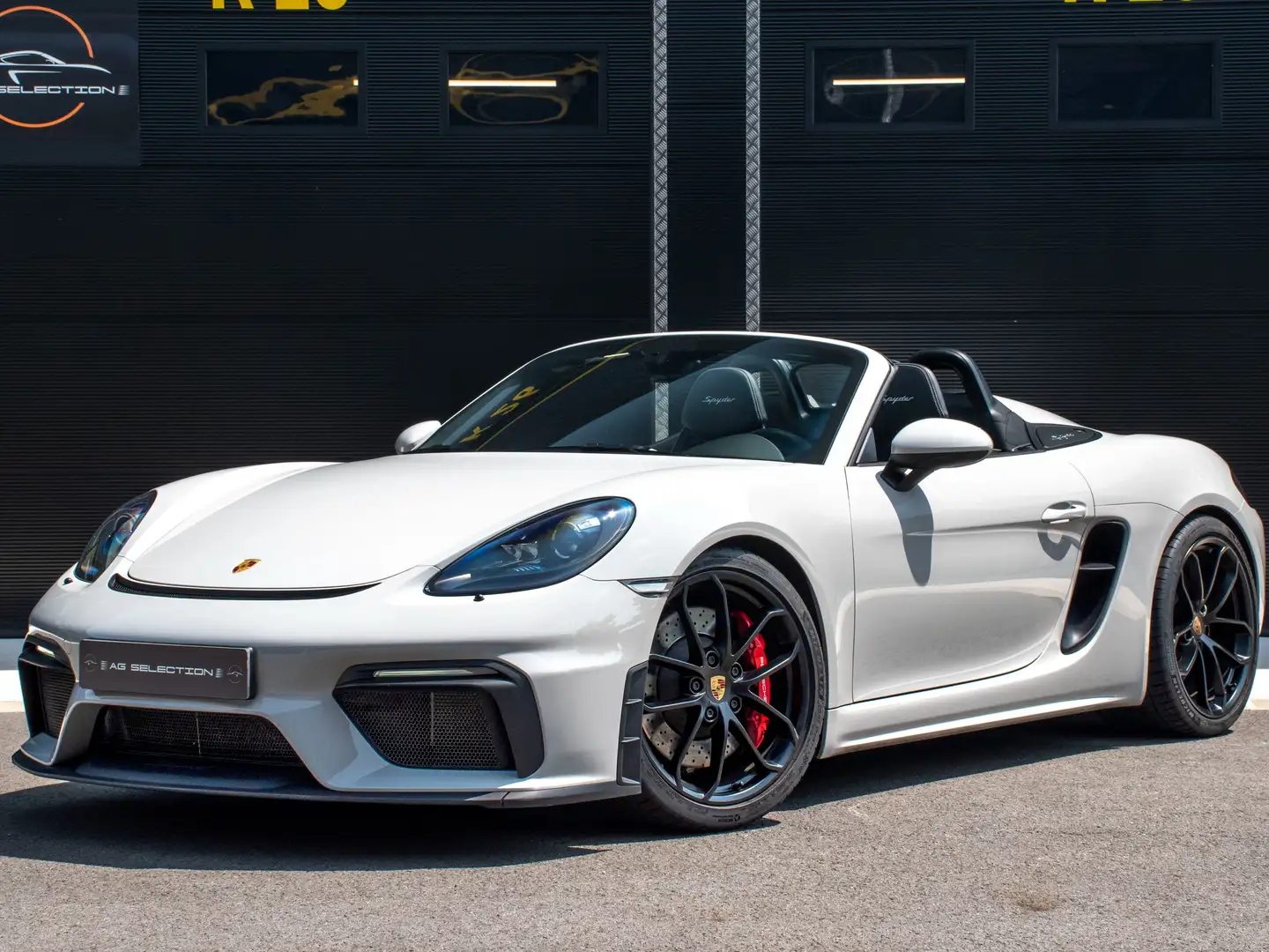 Porsche 718 Spyder 4.0i 420 ch Grijs - 1