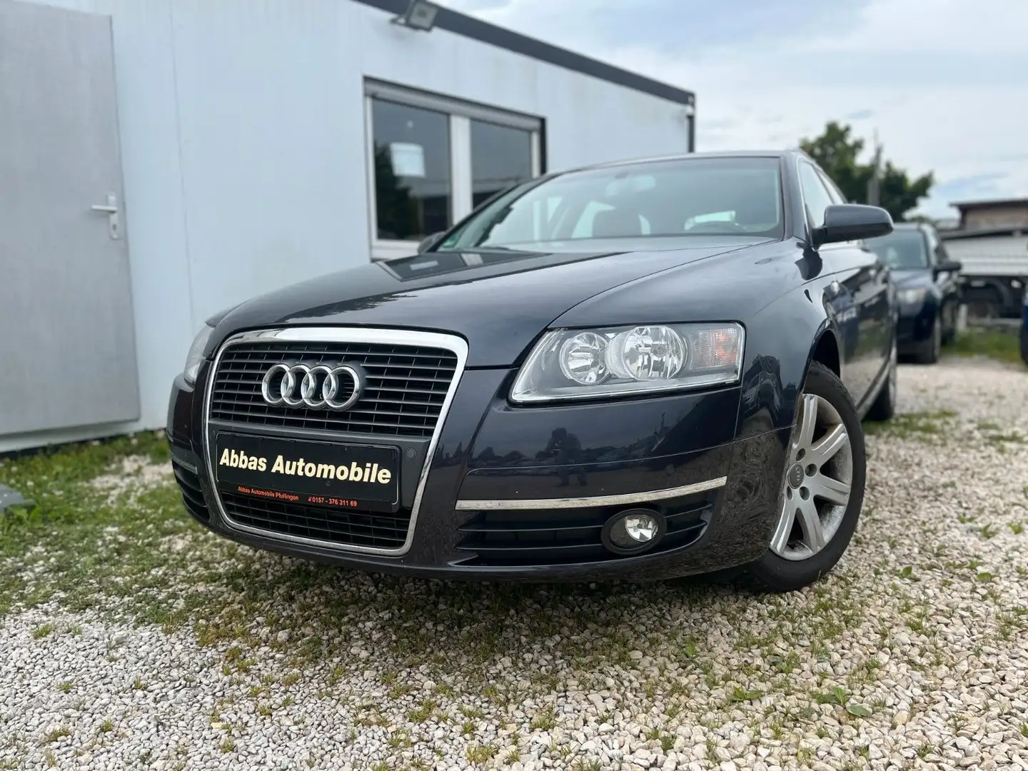 Audi A6 Avant 2.4, Neuen Tüv, AHK, 8-Fach Grau - 1