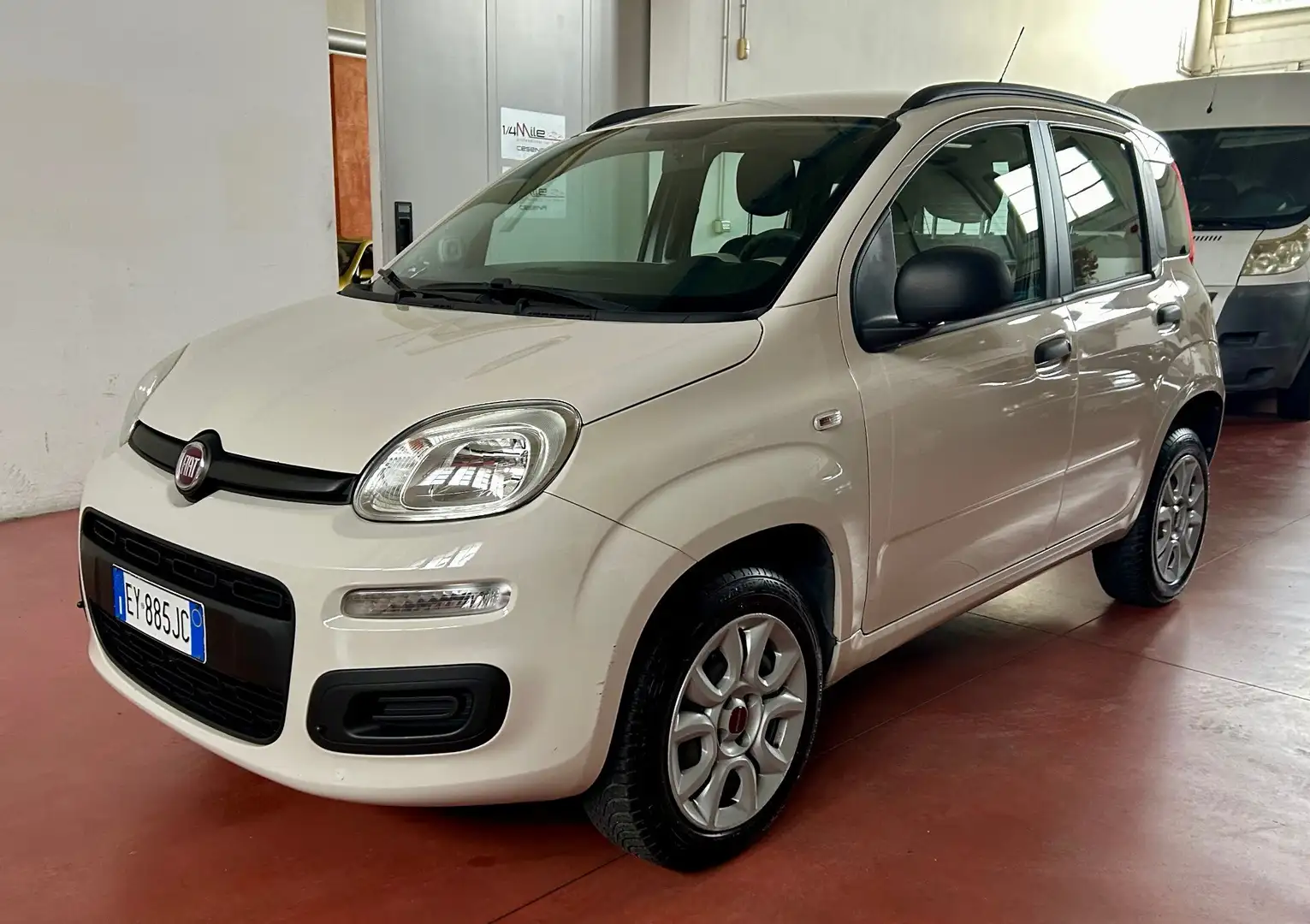 Fiat Panda Panda 0.9 TwinAir Turbo Natural Power Easy Beige - 1