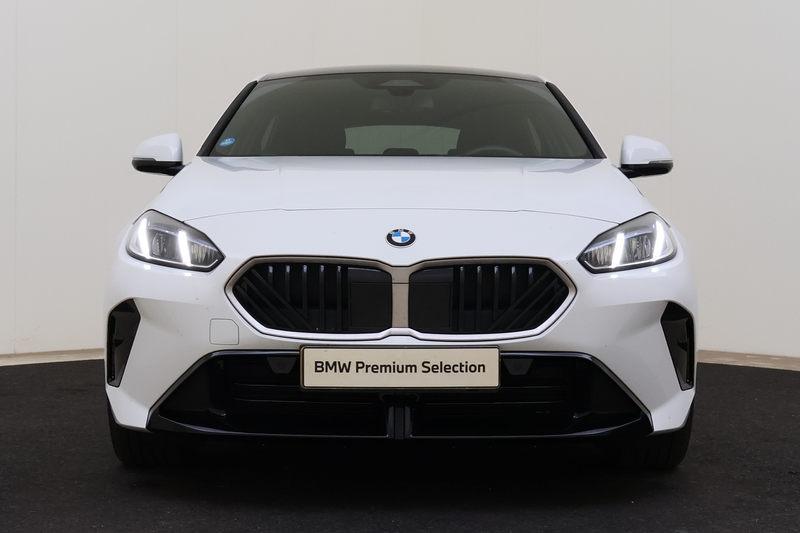 BMW 120 1 Serie M Sport Automaat / Trekhaak / Sportstoelen — photo 4