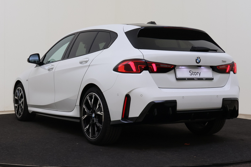 BMW 120 1 Serie M Sport Automaat / Trekhaak / Sportstoelen — photo 15