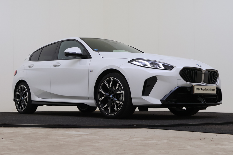 BMW 120 1 Serie M Sport Automaat / Trekhaak / Sportstoelen — photo 10