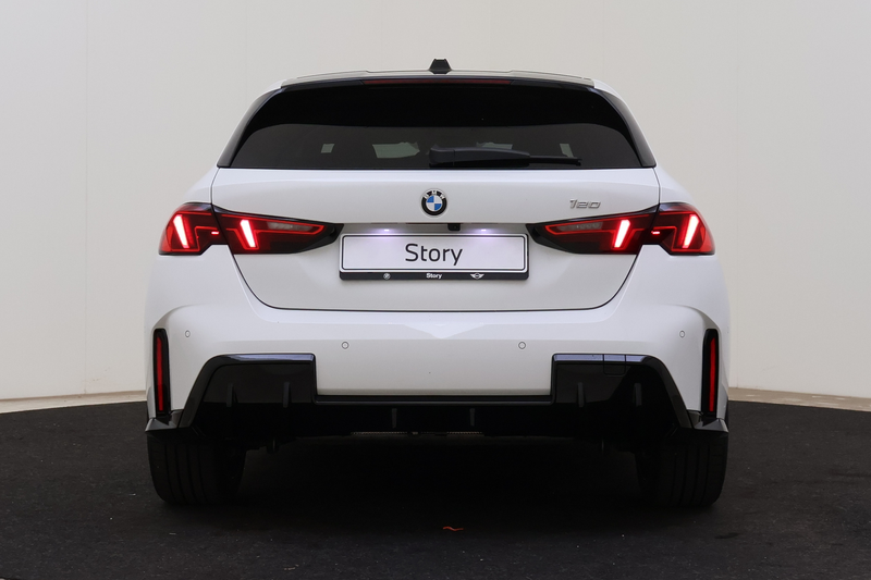 BMW 120 1 Serie M Sport Automaat / Trekhaak / Sportstoelen — photo 5