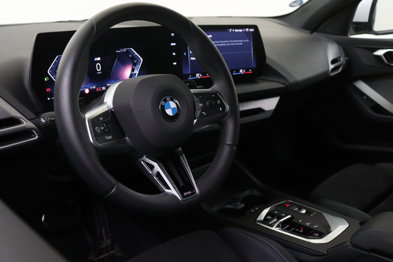 BMW 120 1 Serie M Sport Automaat / Trekhaak / Sportstoelen — photo 3
