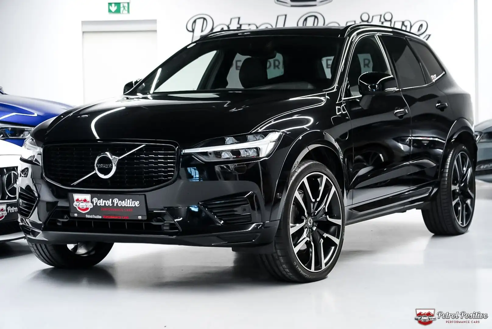 Volvo XC60 T8 Twin Engine AWD R Design Recharge TOP Noir - 1