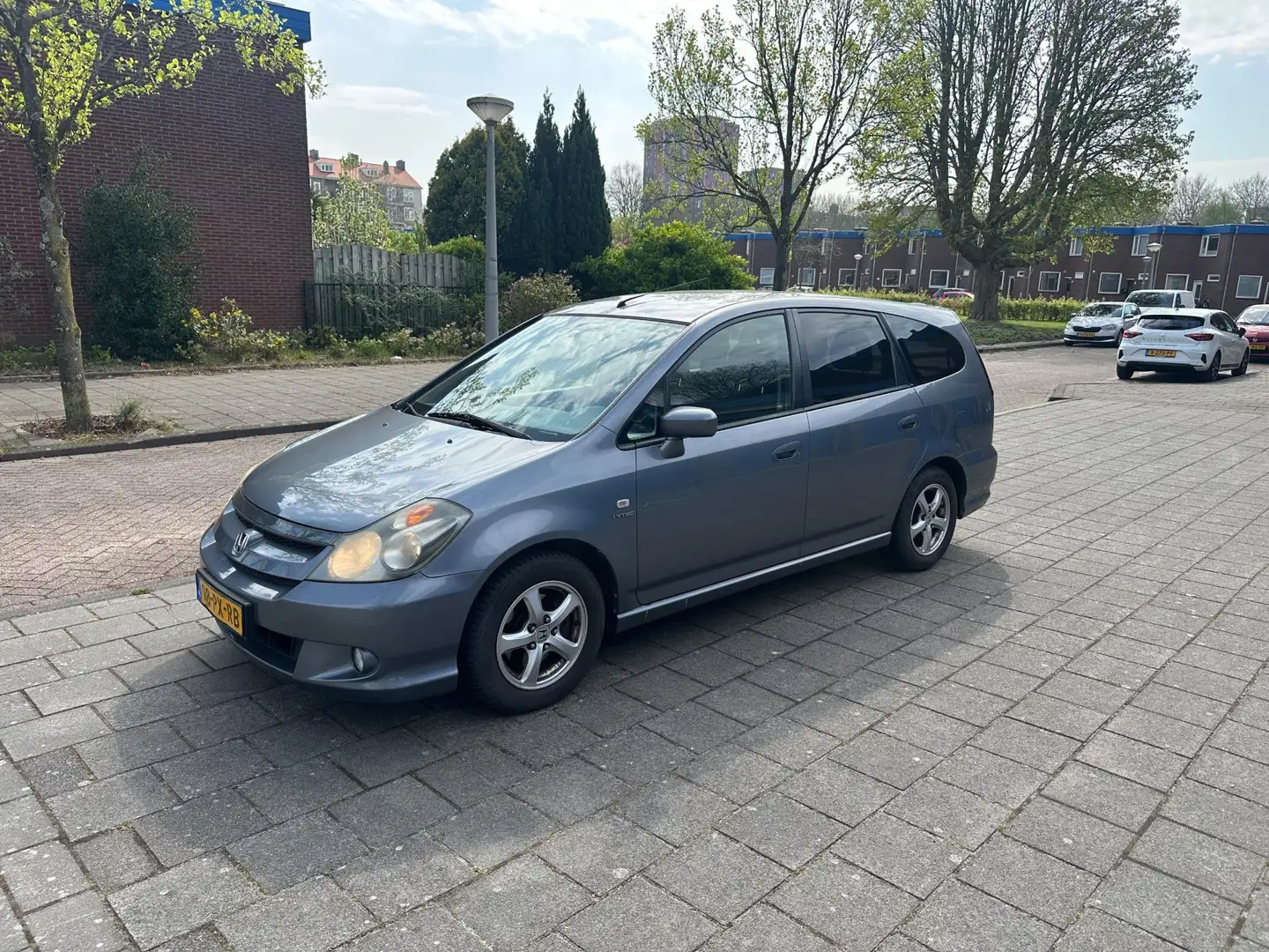 Honda Stream 2.0i ES Sport MPV Airco Trekhaak NW APK Gri - 1