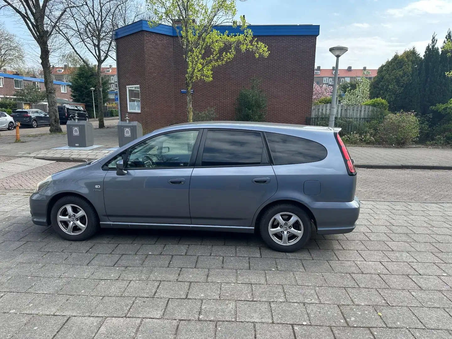 Honda Stream 2.0i ES Sport MPV Airco Trekhaak NW APK Gri - 2