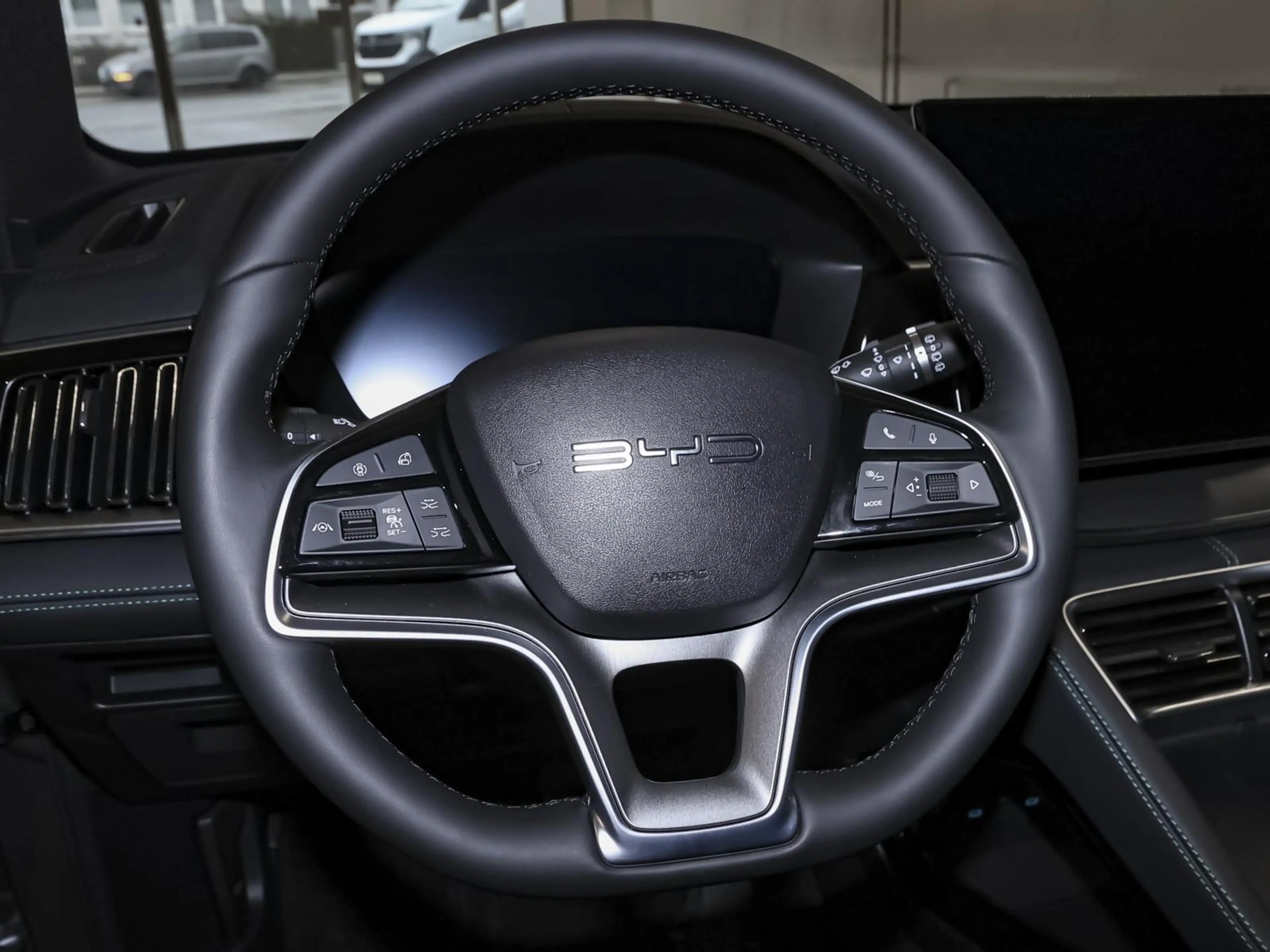 BYD Seal U DM-i Boost LEDER SD NAVI SHZ PDC KLIMA BT — photo 14