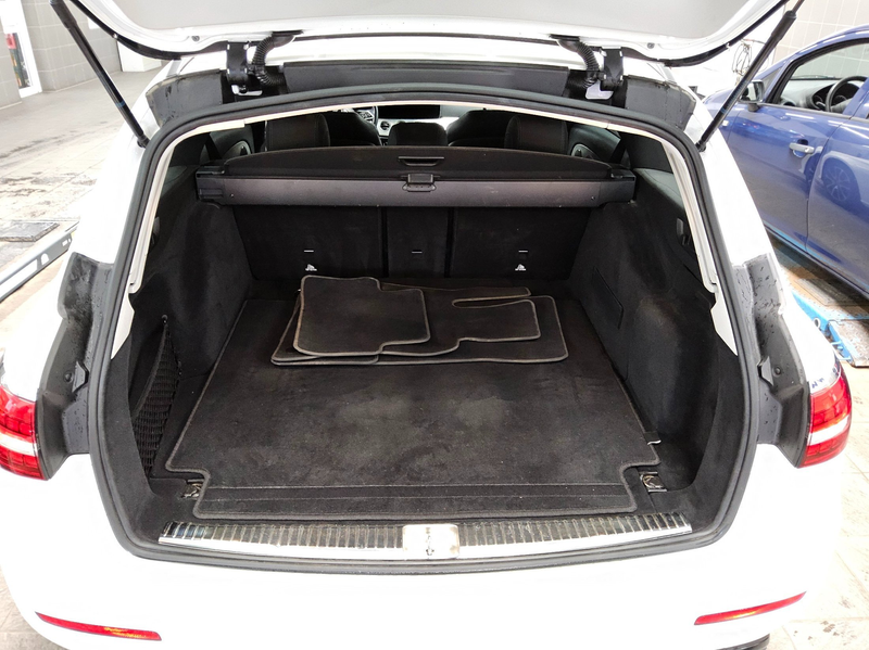 Mercedes-Benz E 220 T d Avantgarde Night Navi Widescreen RFK — photo 12