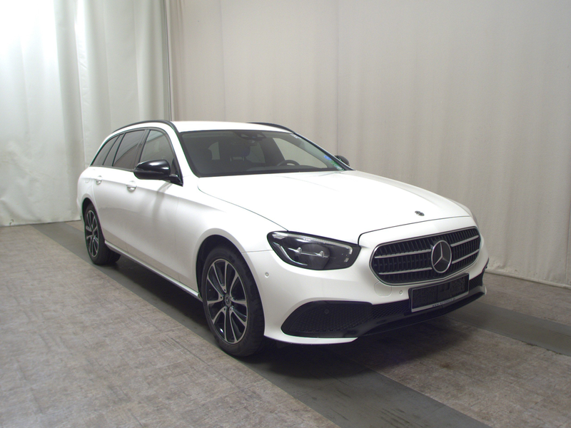 Mercedes-Benz E 220 T d Avantgarde Night Navi Widescreen RFK — photo 3