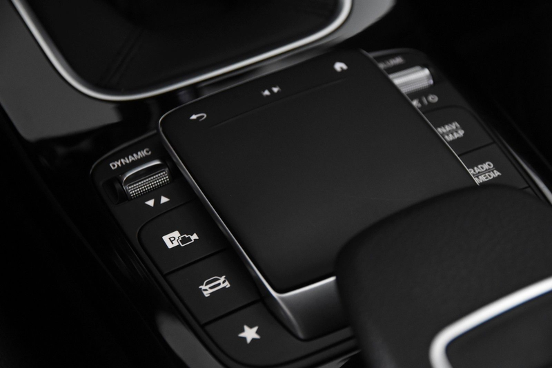 Mercedes-Benz CLA 180 *1.Hand*T-Leder*Kamera*Navi* — photo 13