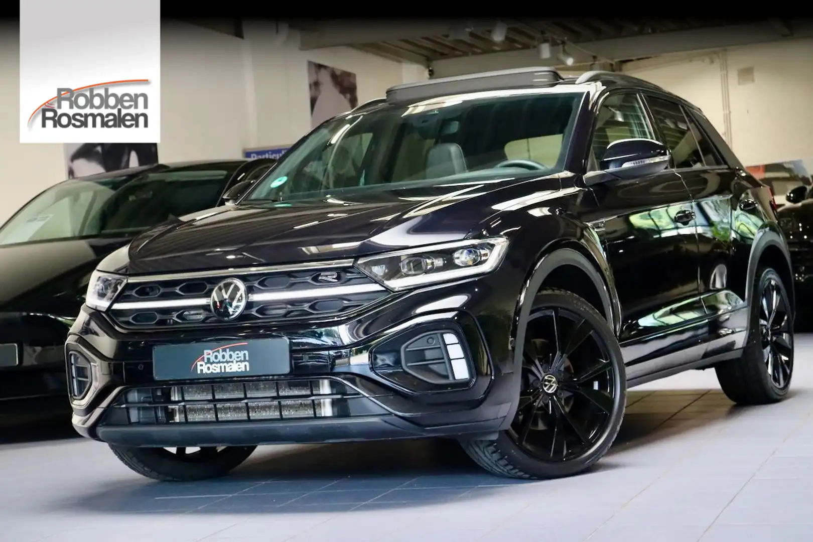 Volkswagen T-Roc 1.5 TSI R-Line Ed PANO|IQ|Digitaal Dash|VOL Zwart - 1