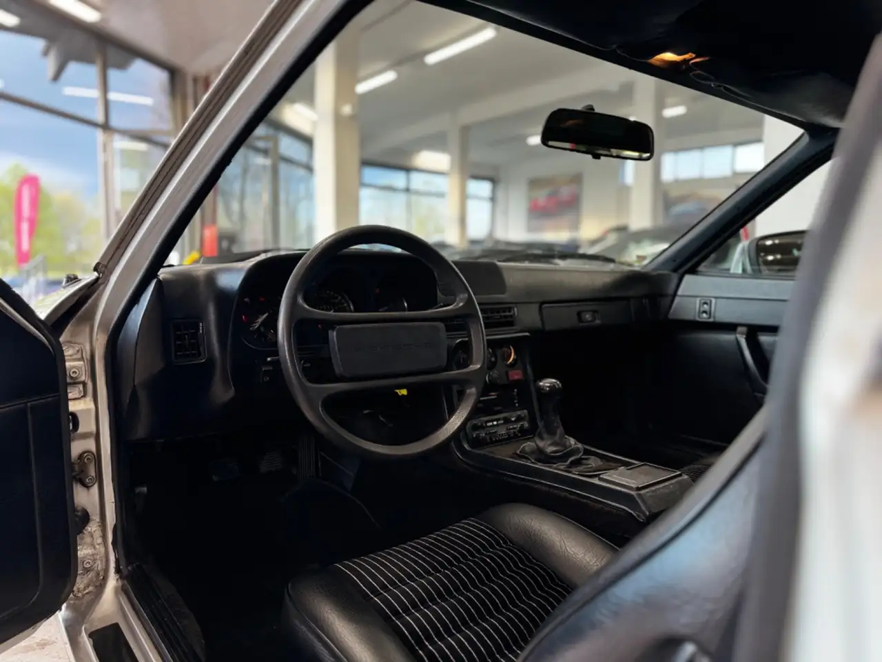 Porsche 924 2.0 Turbo, foto 5