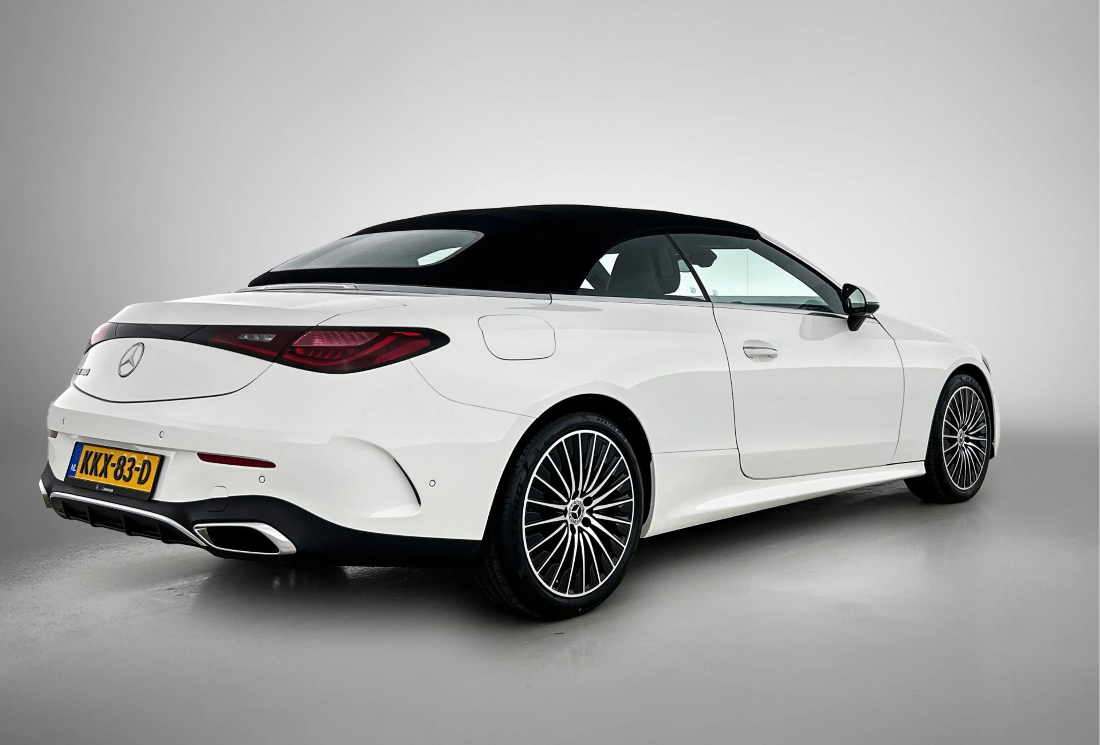 Mercedes-Benz CLE 180 Cabriolet AMG Line | Airscarf | Aircap | Memory | — photo 2