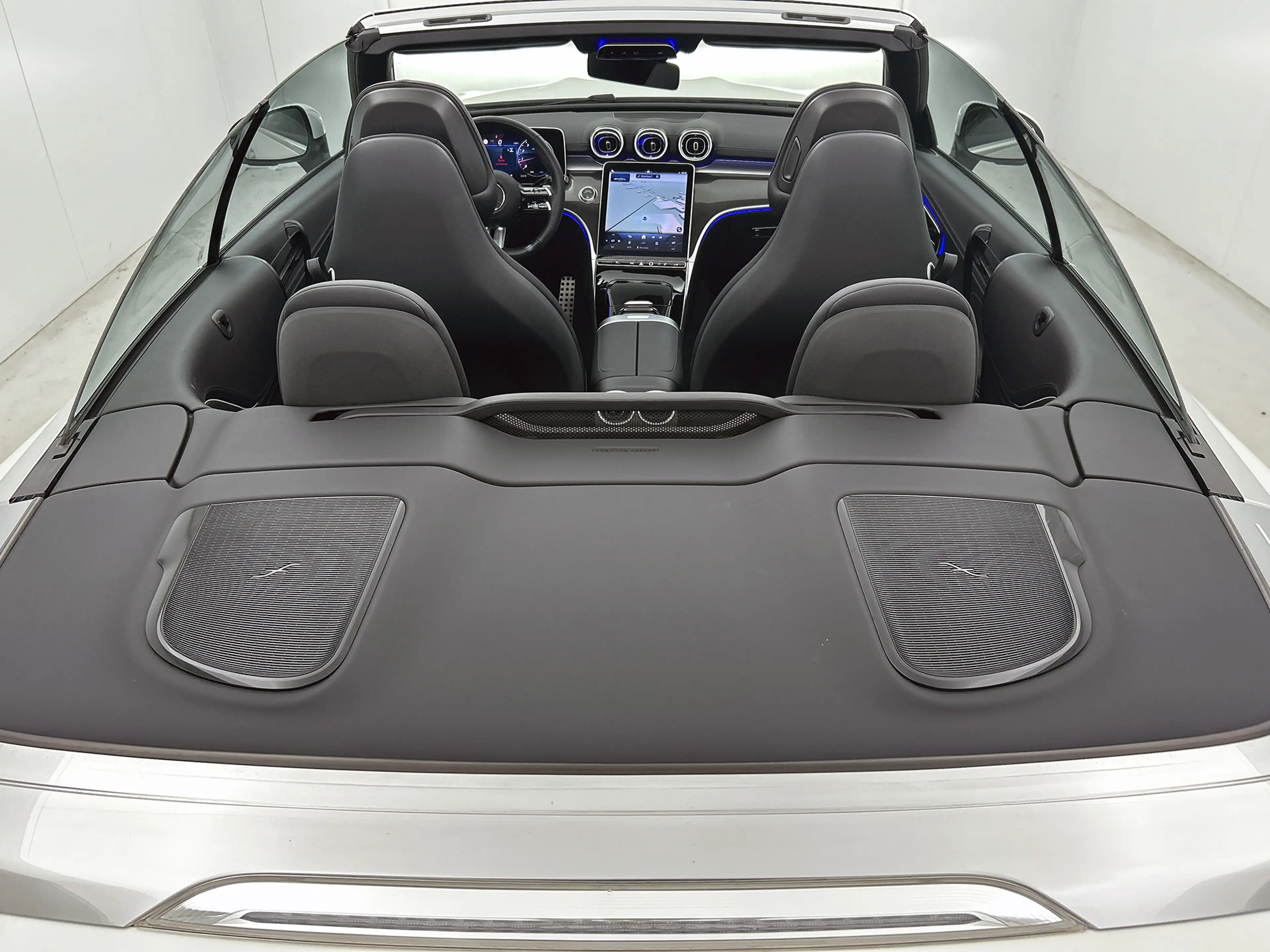 Mercedes-Benz CLE 180 Cabriolet AMG Line | Airscarf | Aircap | Memory | — photo 11