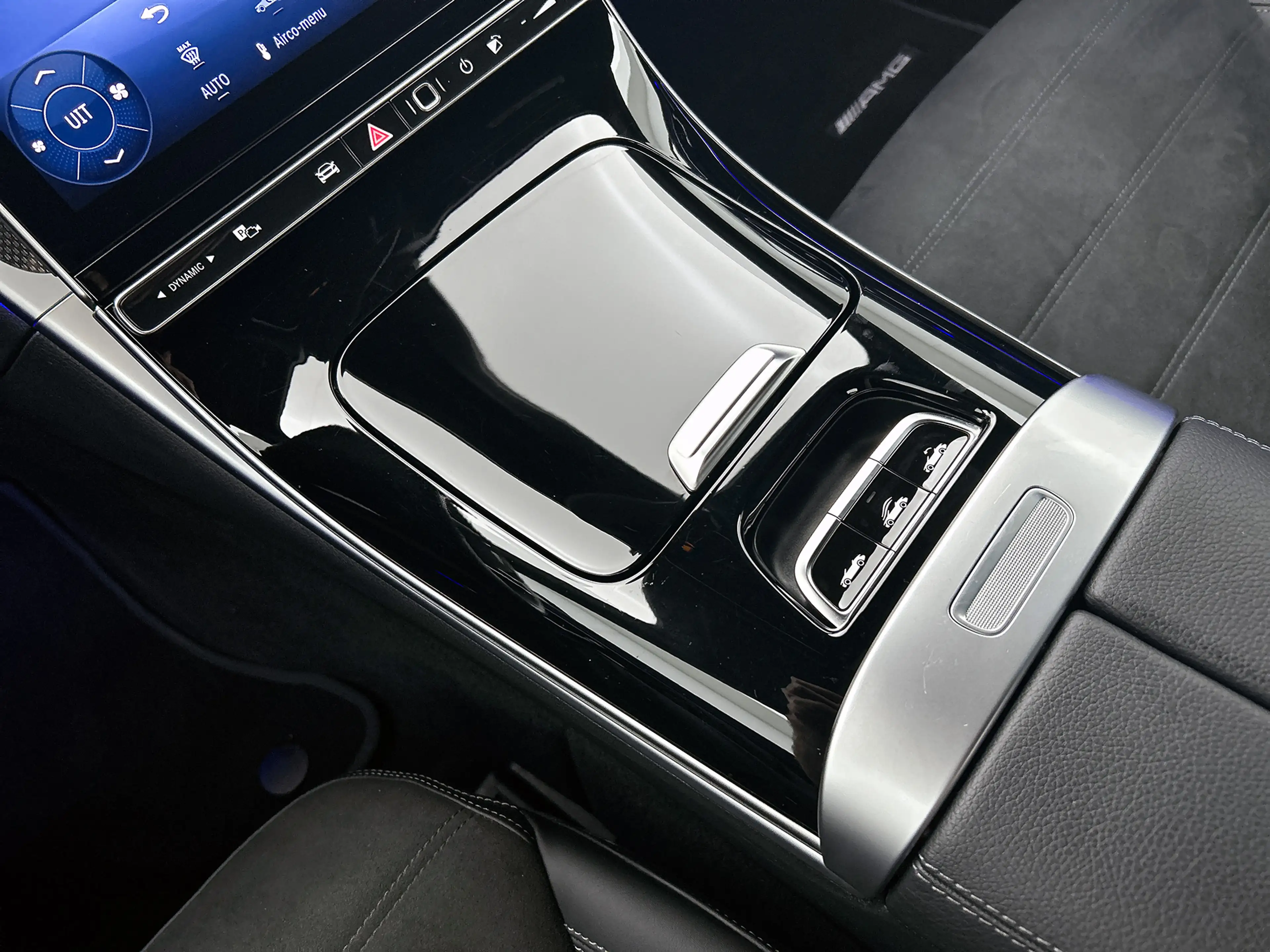 Mercedes-Benz CLE 180 Cabriolet AMG Line | Airscarf | Aircap | Memory | — photo 10