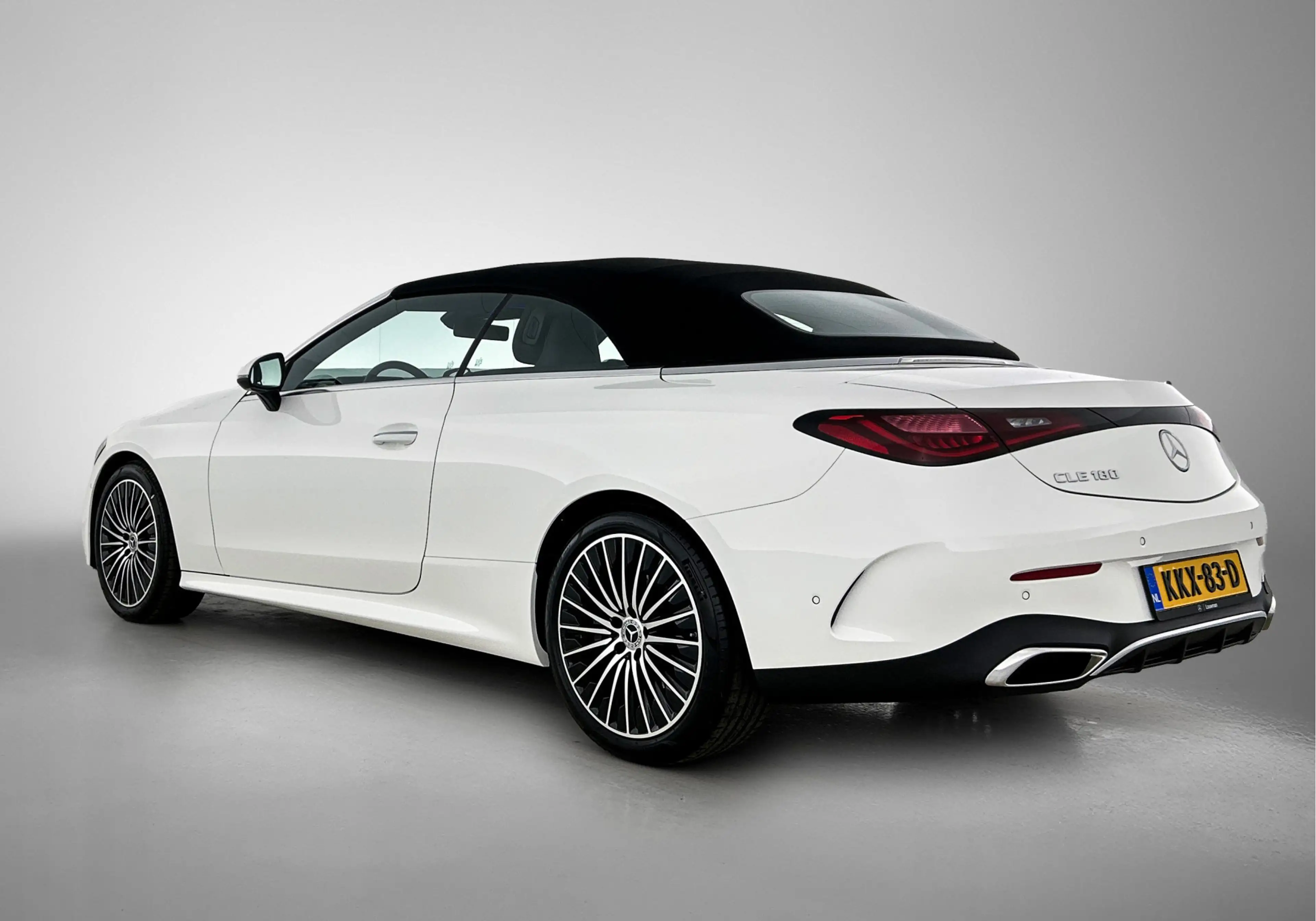 Mercedes-Benz CLE 180 Cabriolet AMG Line | Airscarf | Aircap | Memory | — photo 14