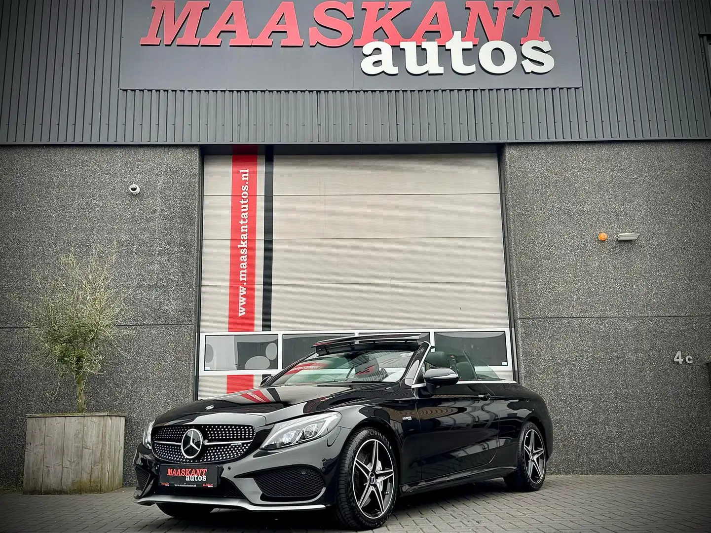 Mercedes-Benz C 43 AMG Cabriolet / 4-MATIC / Adaptive cruise / Hud / Airs Noir - 2