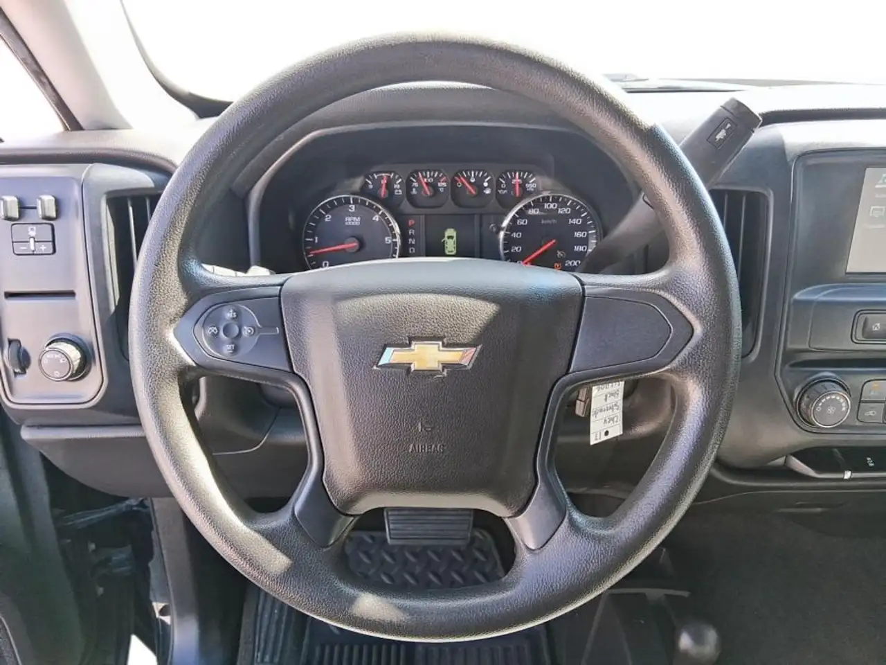 Chevrolet Silverado 1500 photo Chevrolet Silverado 1500